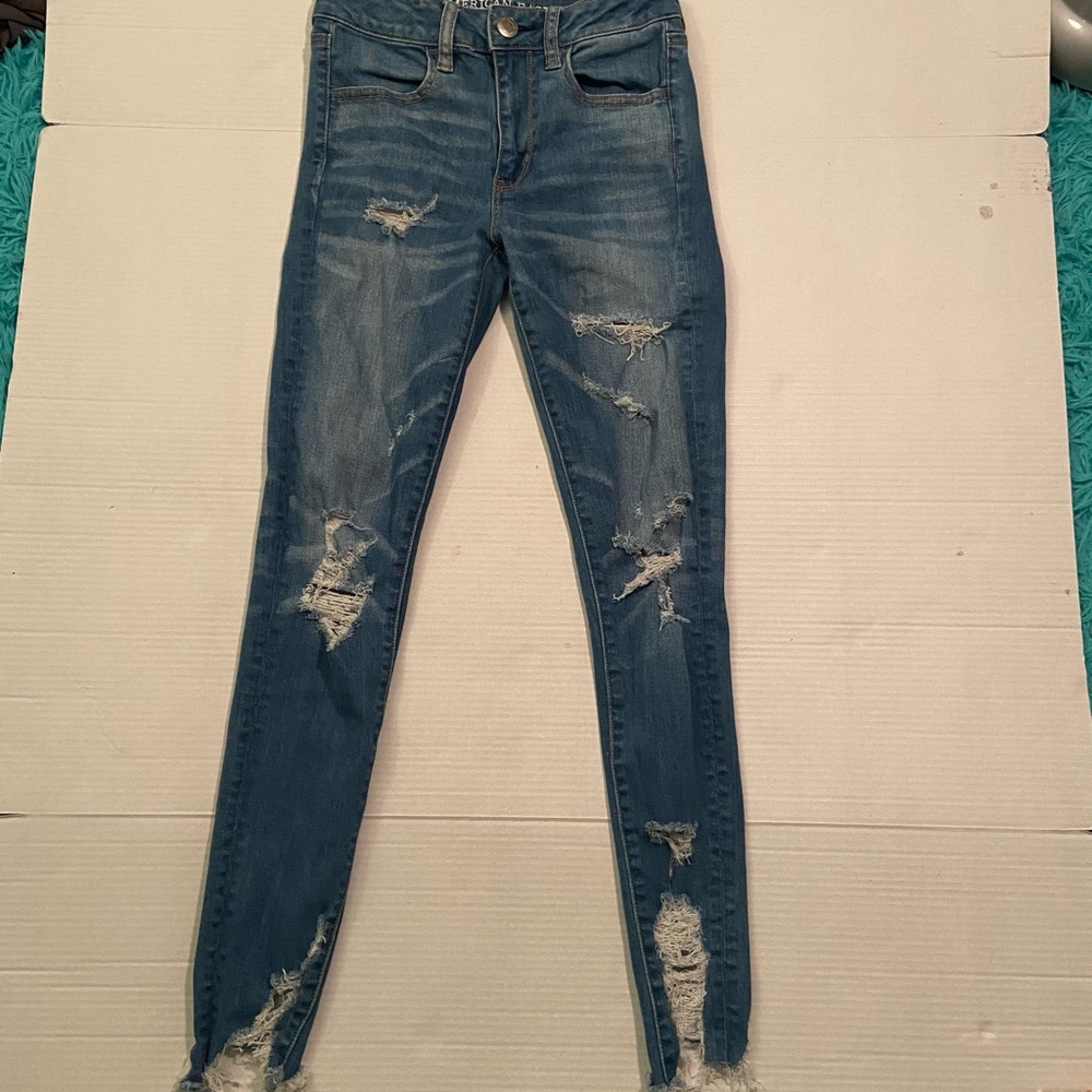 American eagle ripped jeans!!